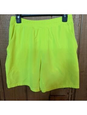 Lululemon men’s neon yellow shorts #athleisure #yoga #fitness
